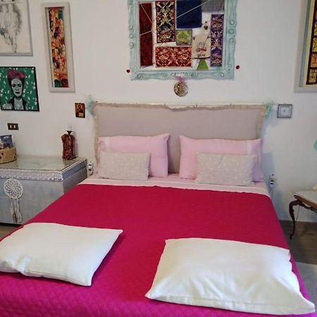Stanza Privata Casa Artistica Mariola Bed & Breakfast San Sperate Luaran gambar